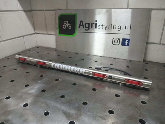 RVS Toplampbeugel achterzijde Liebherr kraan cabine met logo - Afbeelding 2