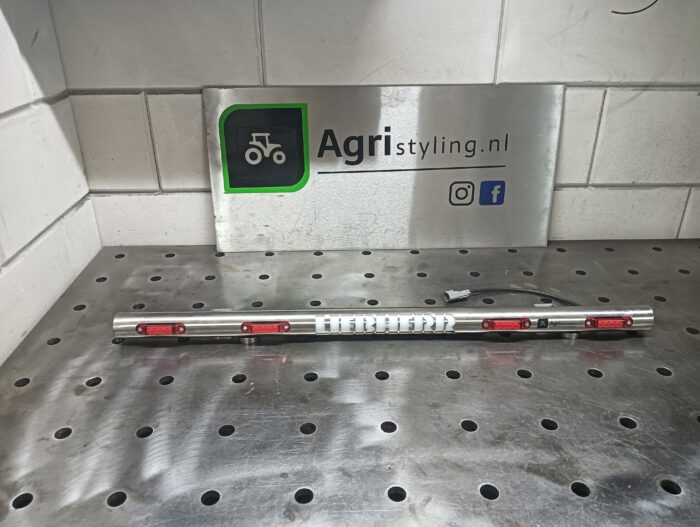 RVS Toplampbeugel achterzijde Liebherr kraan cabine met logo - Afbeelding 4